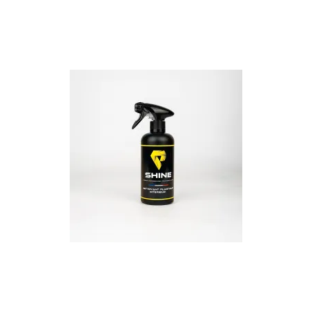 Nettoyant plastique intérieur